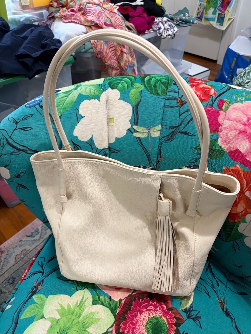 Hobo International “Endure” Handbag/ Tote in Cream New!